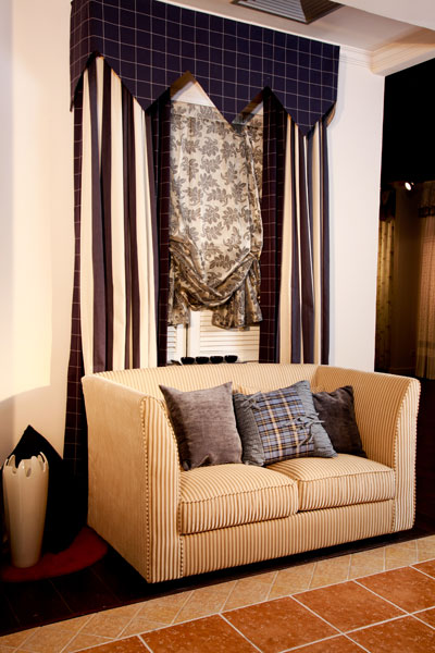 供应腾川布老虎窗帘之蓝调
